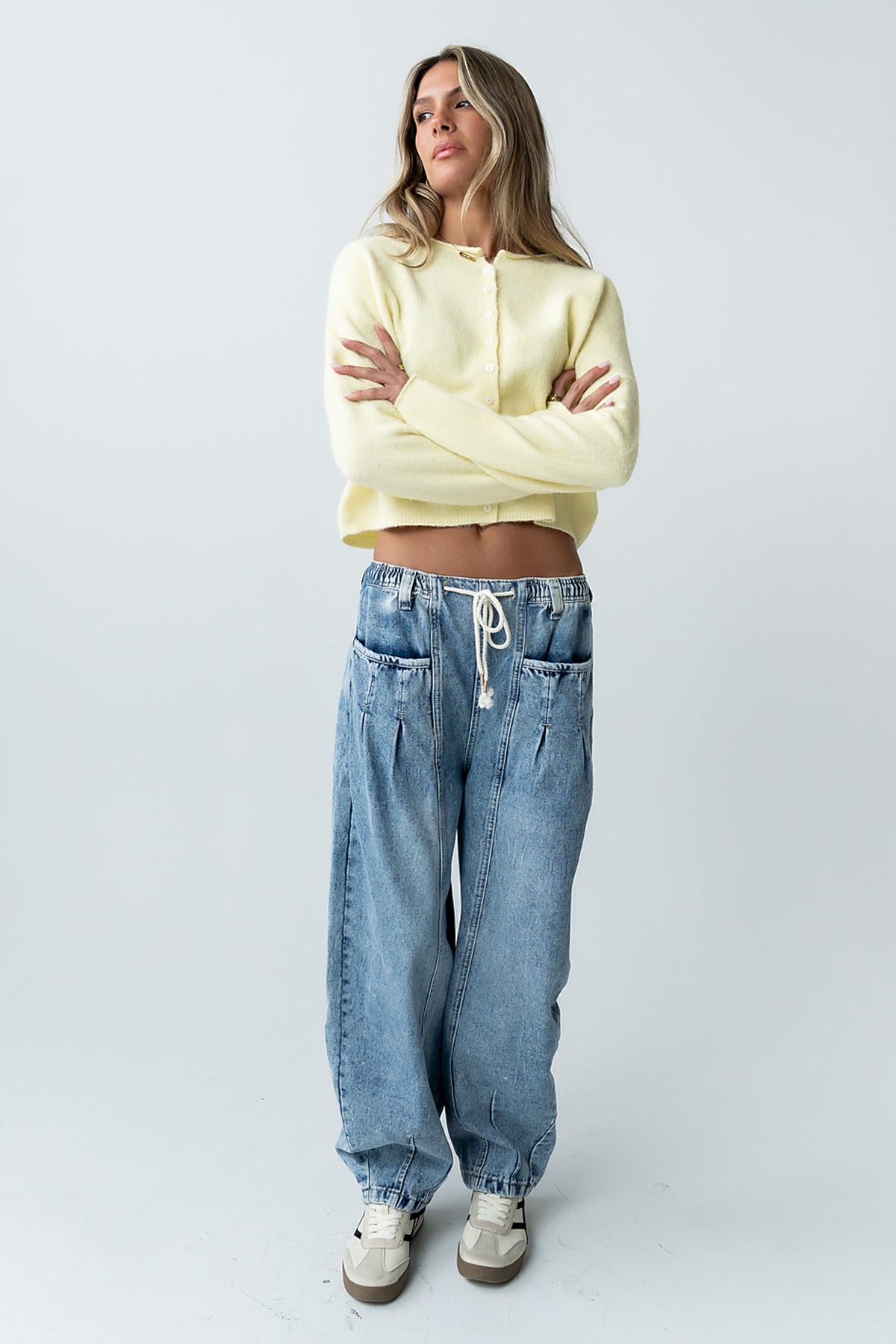 Kamryn Tapered Baggy Jeans in Medium Wash - FINAL SALE