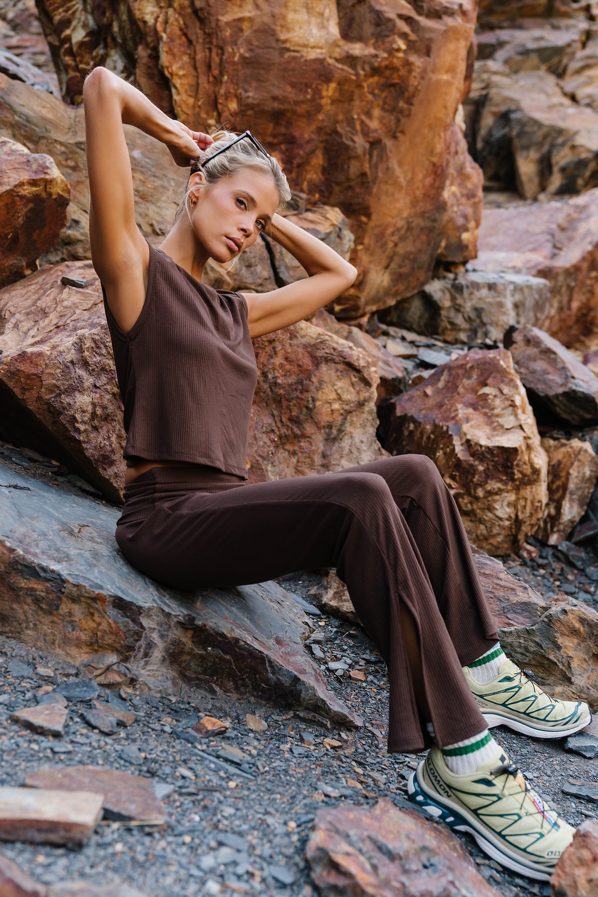 Dahlia Ribbed Top in Brown