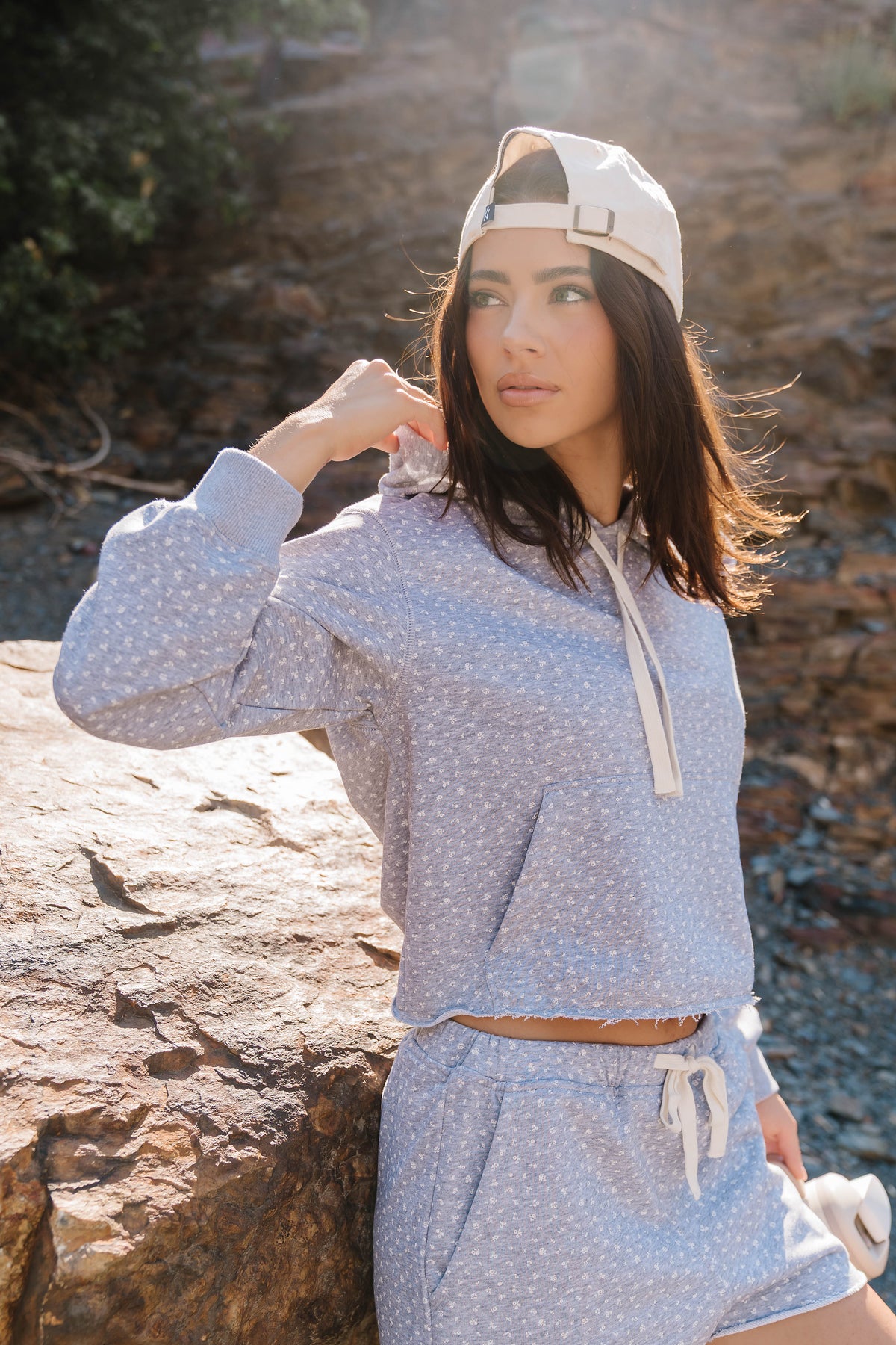 Ivy Cropped Hoodie in Heather Grey
